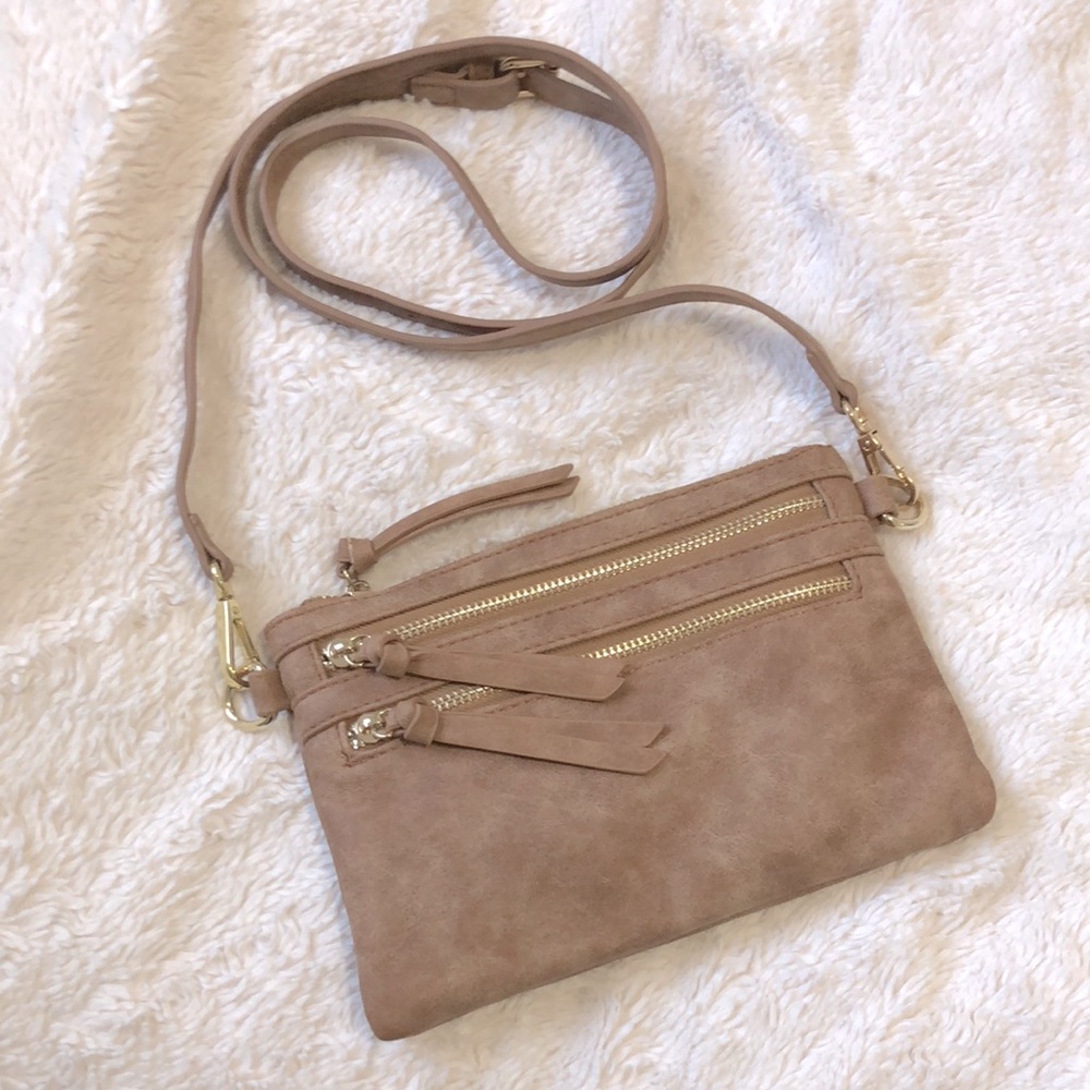 Crossbody purse